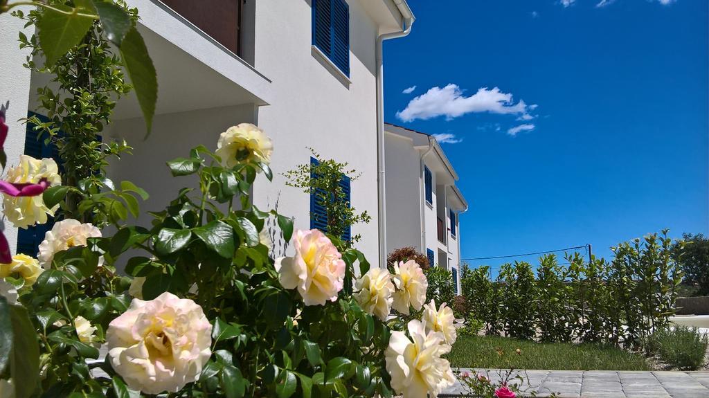 Brzac Wabi Sabi Resort & Apartments מראה חיצוני תמונה